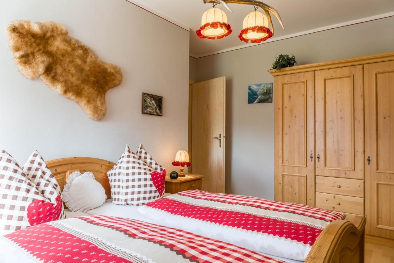 Ferienwohnung Annamirl การ์มิช-พาร์เทนเคียร์เชน ภายนอก รูปภาพ
