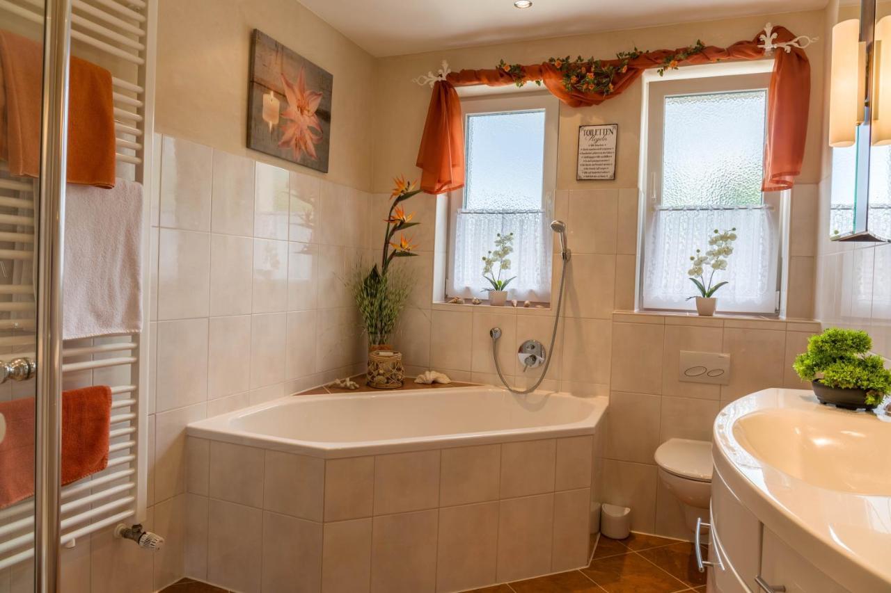 Ferienwohnung Annamirl การ์มิช-พาร์เทนเคียร์เชน ภายนอก รูปภาพ